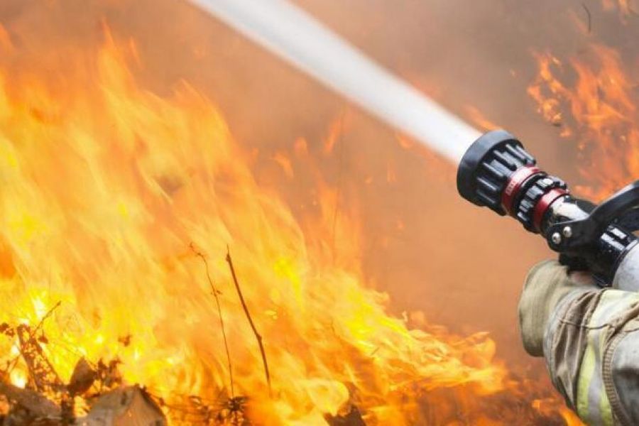 За денонощие: Потушени са 120 пожара в страната, двама души са пострадали