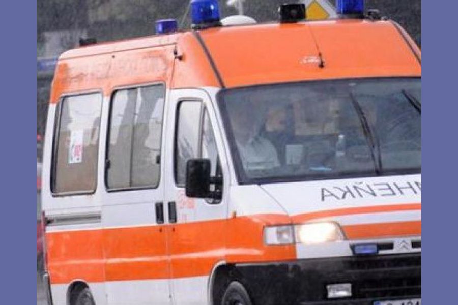 В Русе: Двама мъже са в болница, ранени след улични разправии