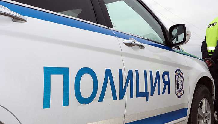 Задържаха жена, спукала гумите на 17 коли