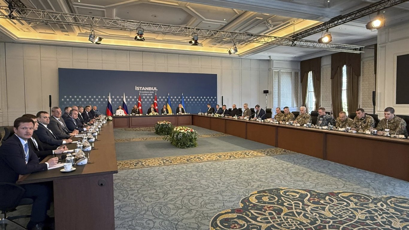 Започнаха преговорите между Русия и Украйна в Истанбул