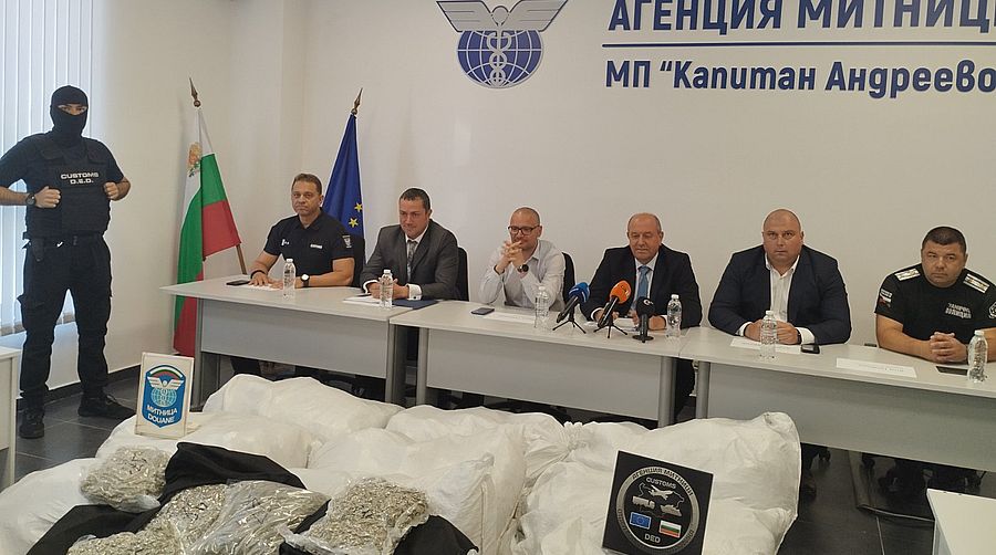 Рекорд: Турски шофьор опита да изнесе марихуана за милиони левове